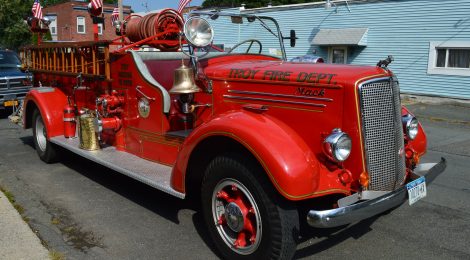 1947 Mack Fire Truck