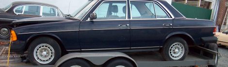 SOLD 1983 Mercedes 300D : crashed with 25kmi