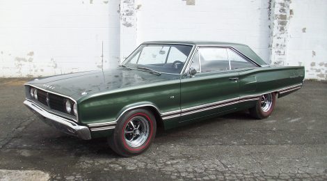 SOLD 1967 Dodge Coronet 500: 4spd, 440, 35kmi