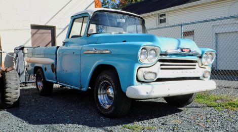 1958 Chevrolet Apache Fleetside