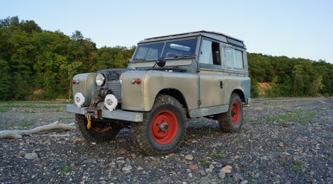 1966 Land Rover Series IIA Restomod : "Jank Rover"